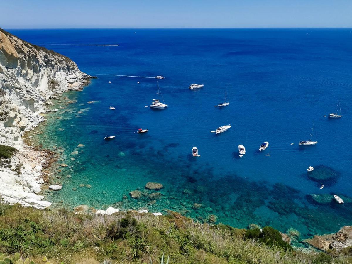Vila La Casa Del Capitano Ponza Exteriér fotografie